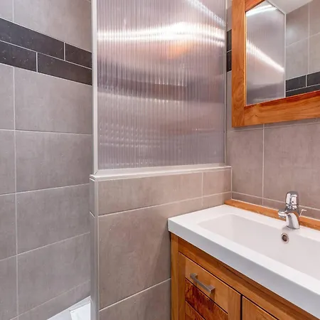 5 Personnes Avec Balcon - - Fr-1-353-85 La Plagne